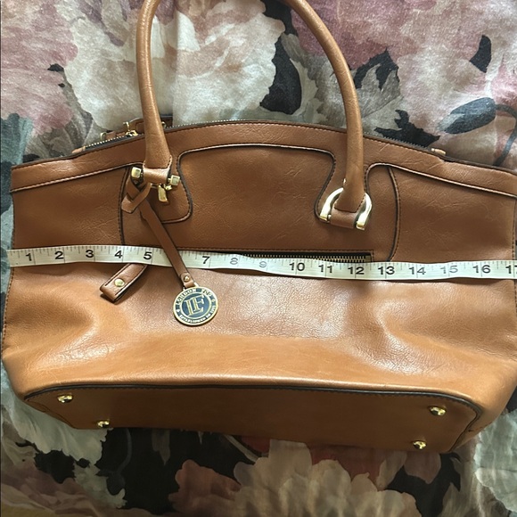 Handbag - Picture 8 of 8